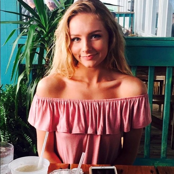 Off the shoulder Pink Top - Picture 1 of 3